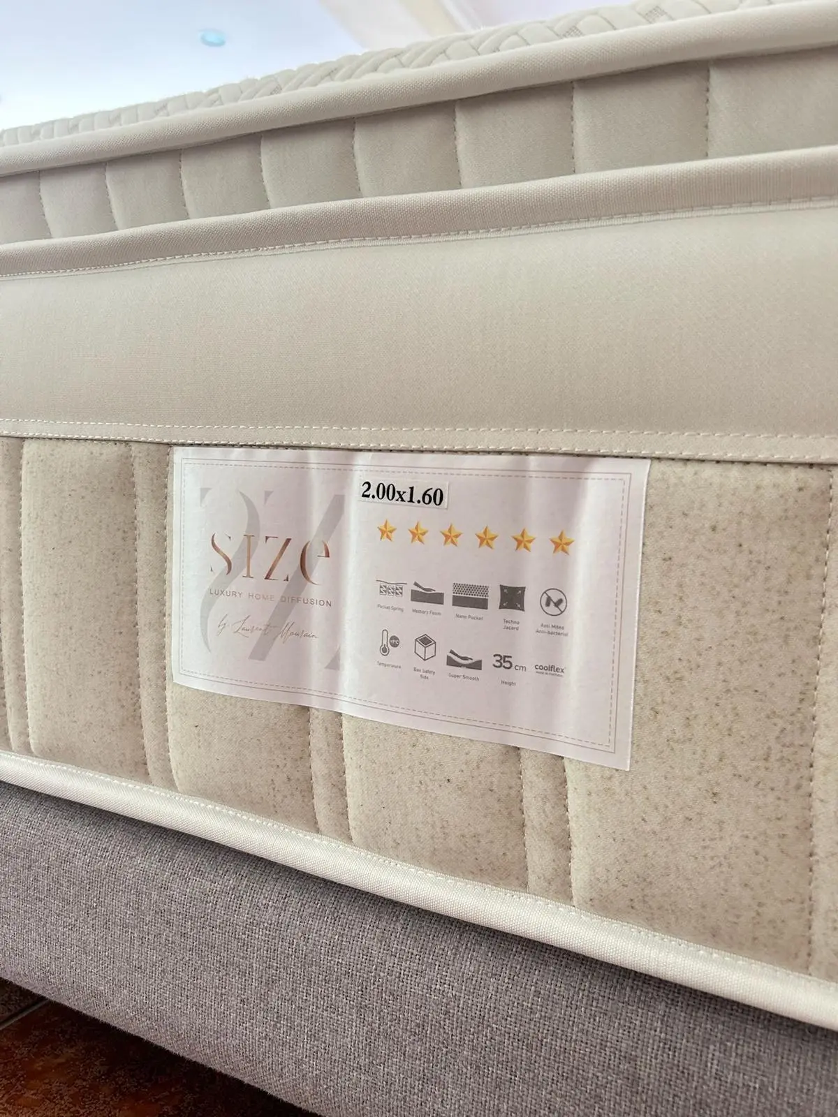 Étiquette du matelas 6 étoiles, 35 cm, avec ses technologies