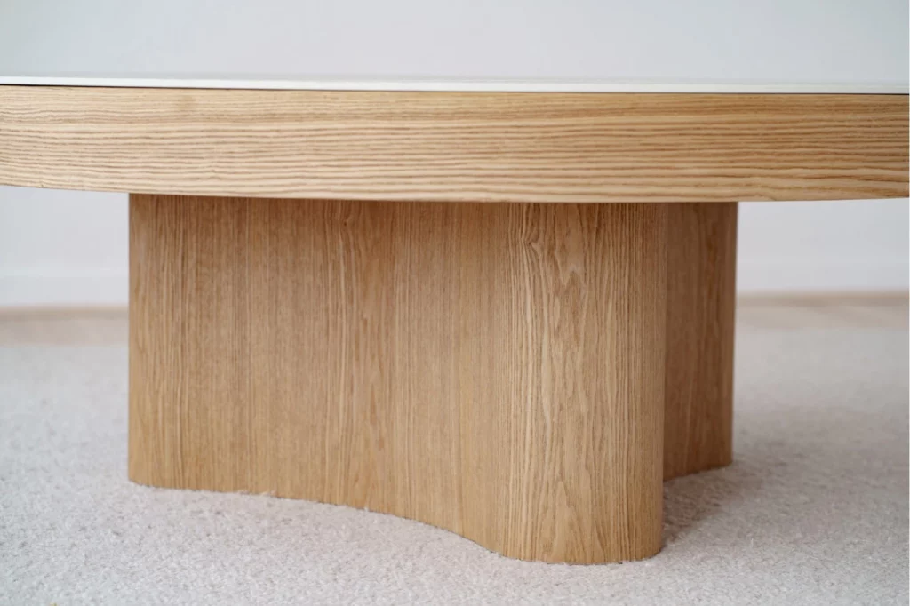 table-basse-curve-ceramique-grise-et-frene-2